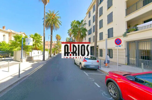 Plus de détails pour Local commercial à vendre