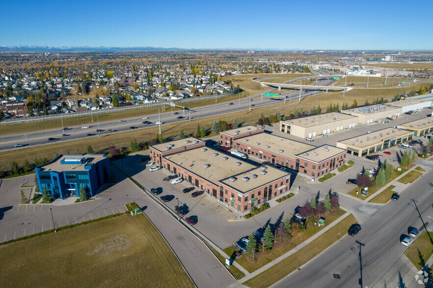 12143 40th St SE, Calgary, AB à louer - Aérien – Image 2 sur 6
