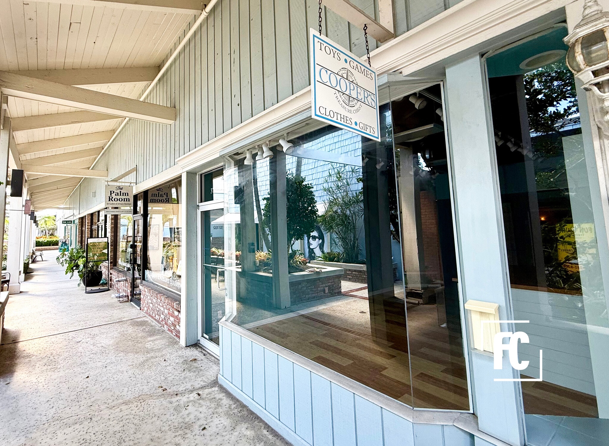 3700 E Ocean Blvd, Stuart, FL à louer Photo de l’immeuble– Image 1 sur 10