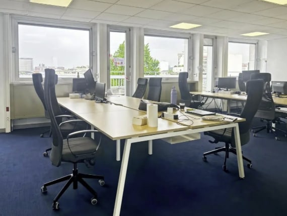 Rue Des Ardennes, Paris à louer Photo intérieure– Image 1 sur 2