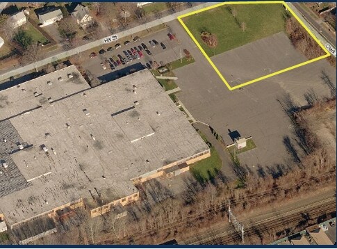 155A Hill St, Milford, CT à vendre - Photo de l’immeuble – Image 2 sur 3