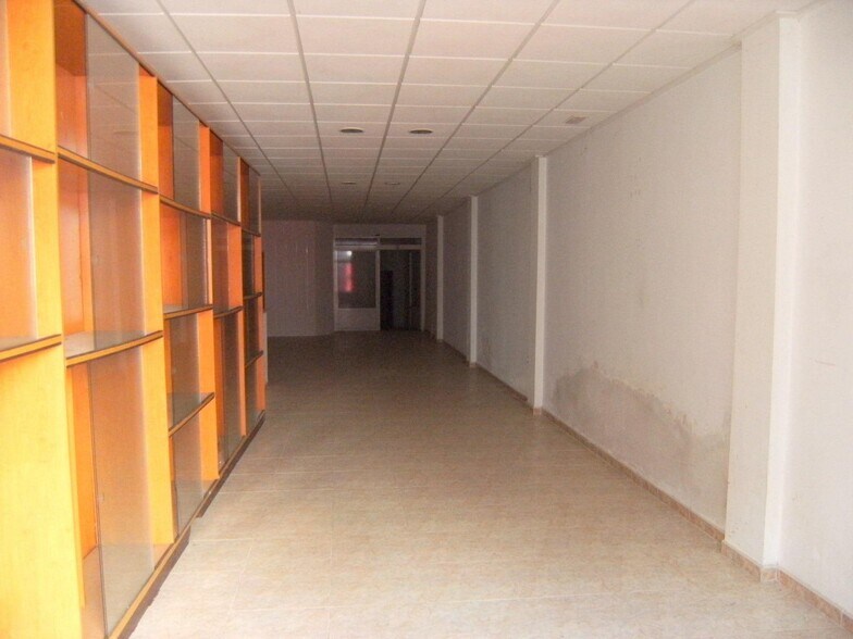 Local commercial dans Algemesí à vendre - Photo de l’immeuble – Image 2 sur 7