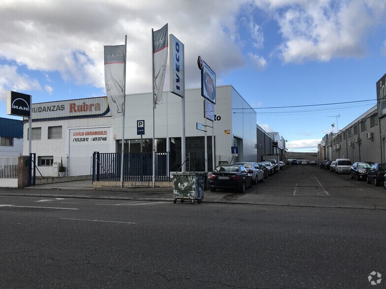 Industriel/Logistique dans Toledo, Toledo à vendre - Photo de l’immeuble – Image 1 sur 2