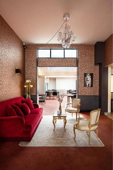 16 Rue De Bucarest, Paris à louer - Photo de l’immeuble – Image 3 sur 20