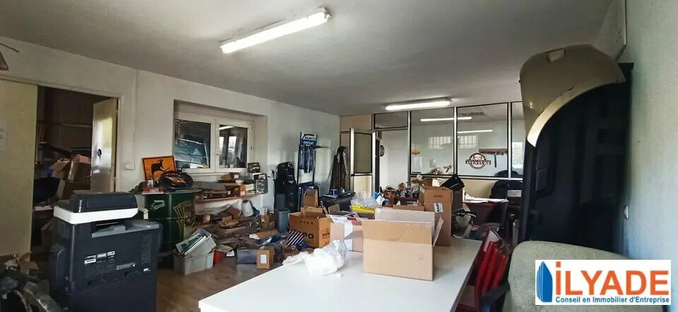 Local d'activités dans Pertuis à vendre - Photo de l’immeuble – Image 2 sur 2