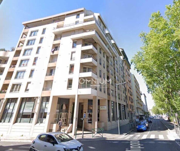 Bureau dans Lyon à louer - Photo de l’immeuble – Image 1 sur 2