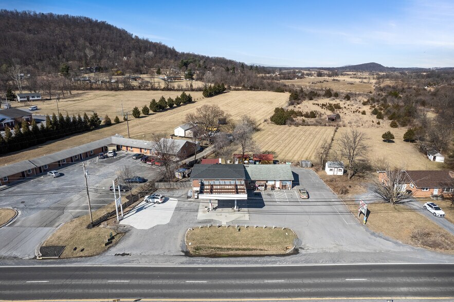 2740 Northwestern Pike, Winchester, VA à vendre - Photo de l’immeuble – Image 2 sur 4