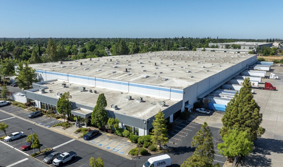 5440 Stationers Way, Sacramento, CA à louer - Photo de l’immeuble – Image 3 sur 9