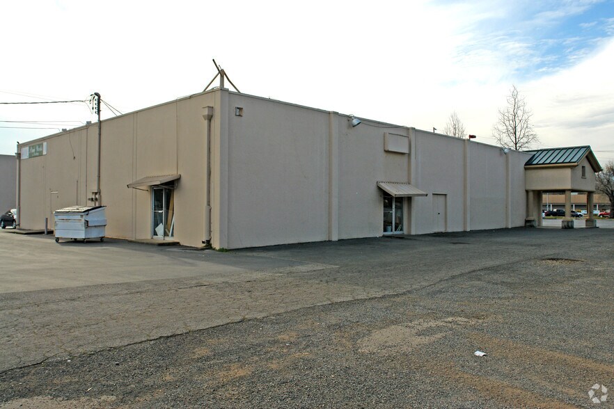 2325-2335 Athens Ave, Redding, CA à vendre - Photo de l’immeuble – Image 2 sur 10