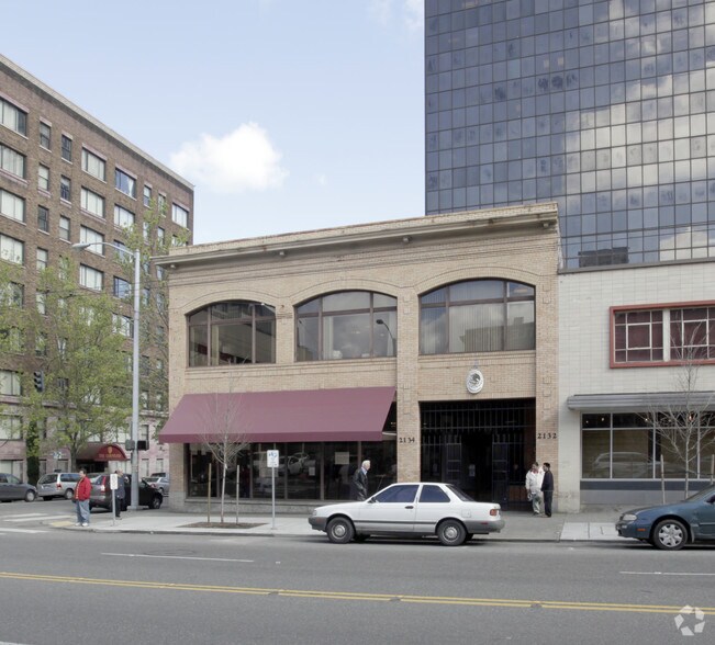 2132-2134 3rd Ave, Seattle, WA à louer - Photo de l’immeuble – Image 3 sur 5