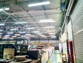 Industriel/Logistique dans Sant Just Desvern, Barcelona à louer Photo de l’immeuble– Image 2 sur 6