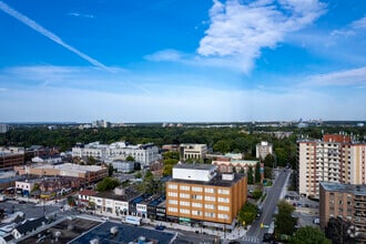 345 Lakeshore Rd E, Oakville, ON - Vue aérienne  vue de carte