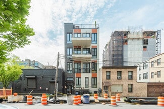 Plus de détails pour 56 Frost St, Brooklyn, NY - Logement à vendre