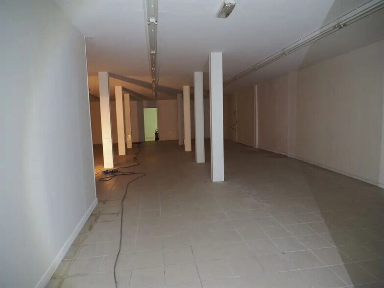 Local commercial dans Gournay-sur-Marne à louer - Photo intérieure – Image 3 sur 3