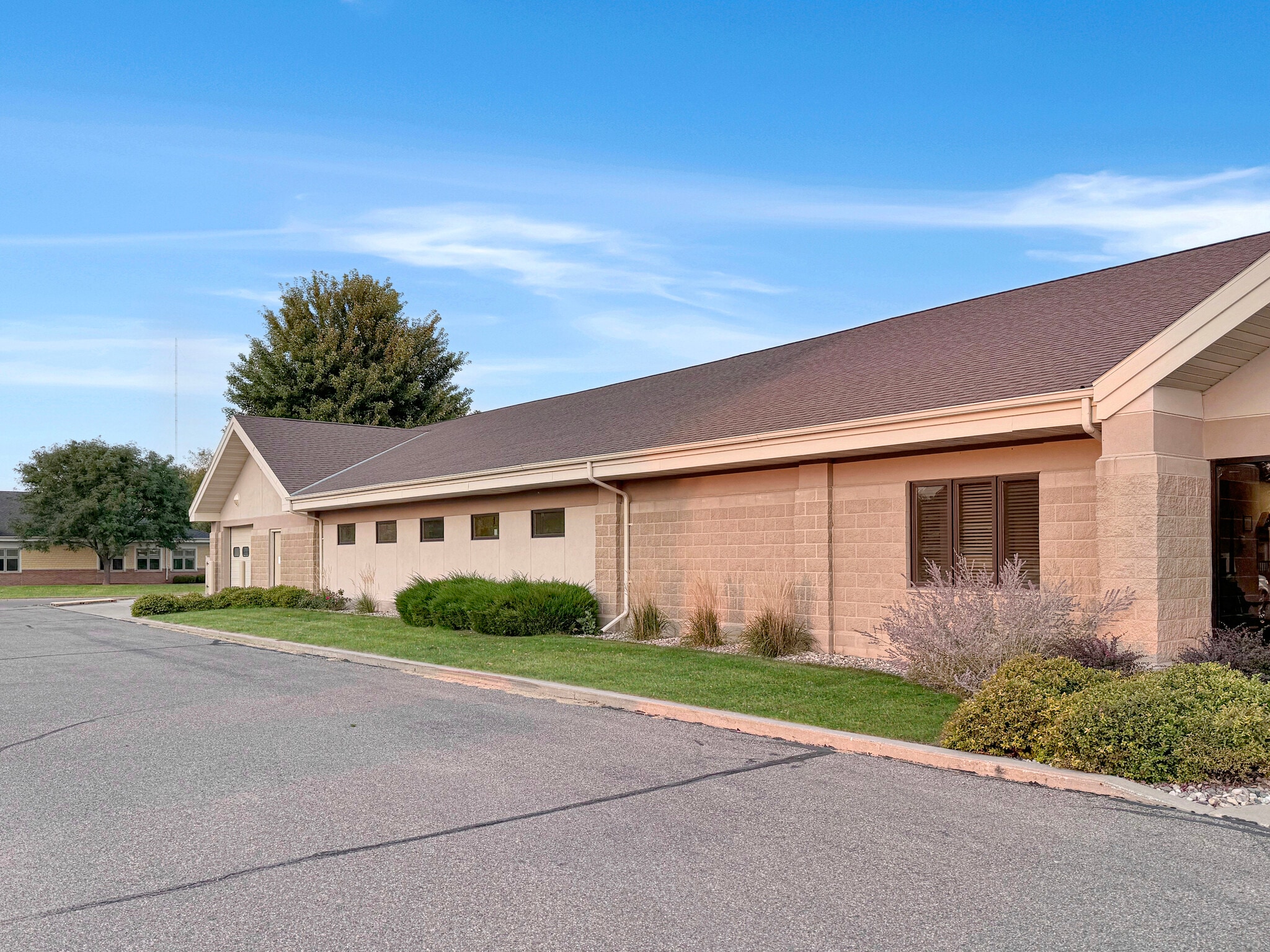 601 Jewett St, Marshall, MN à vendre Photo de l’immeuble– Image 1 sur 26