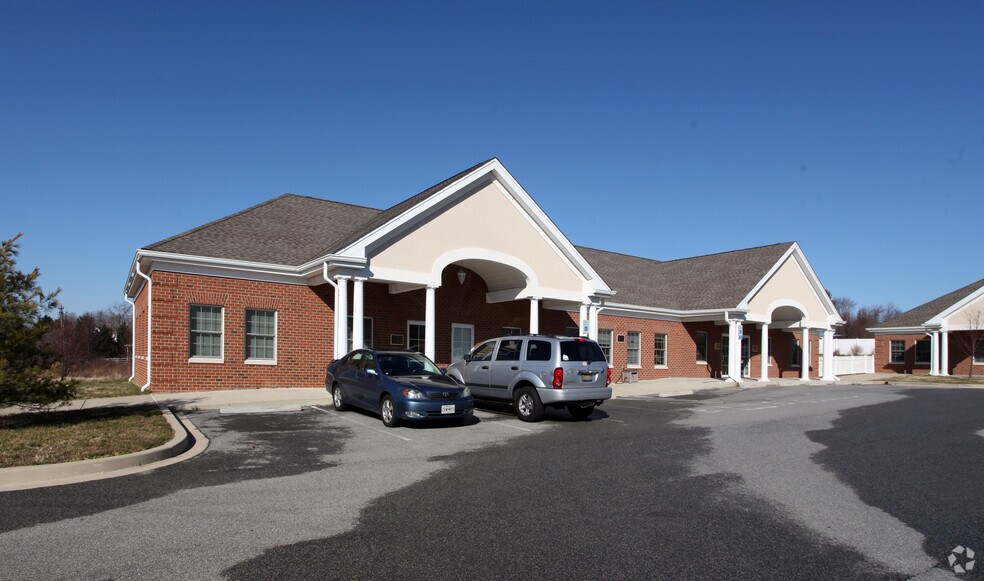 3185 W Ward Rd, Dunkirk, MD à louer - Photo principale – Image 2 sur 4