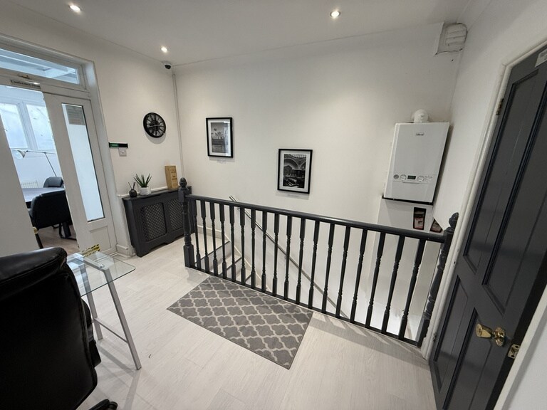 122A Plumstead Common Rd, Londres à vendre - Photo intérieure – Image 3 sur 4