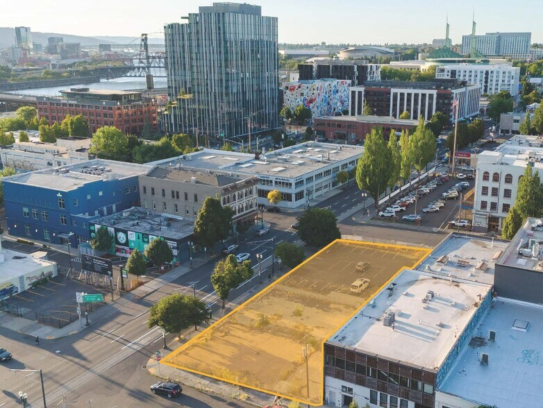 234 - 240 SE Grand, Portland, OR à vendre - Aérien – Image 2 sur 5