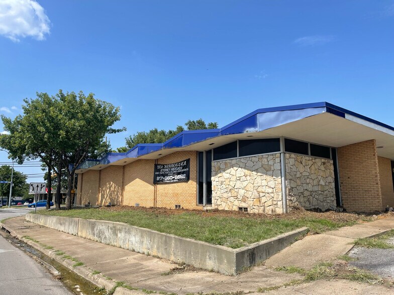 1116 W Randol Mill Rd, Arlington, TX à louer - Photo de l’immeuble – Image 2 sur 2