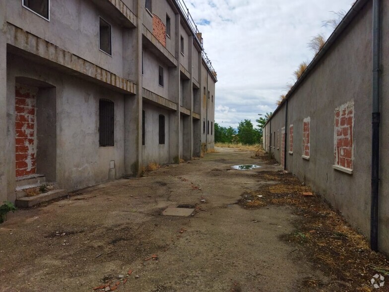 Industriel/Logistique dans Cantimpalos, Segovia à vendre - Photo principale – Image 1 sur 4
