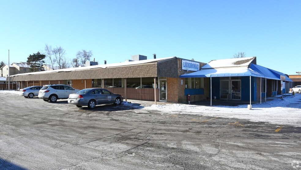 223 E State Rd, Island Lake, IL à vendre - Photo de l’immeuble – Image 3 sur 4