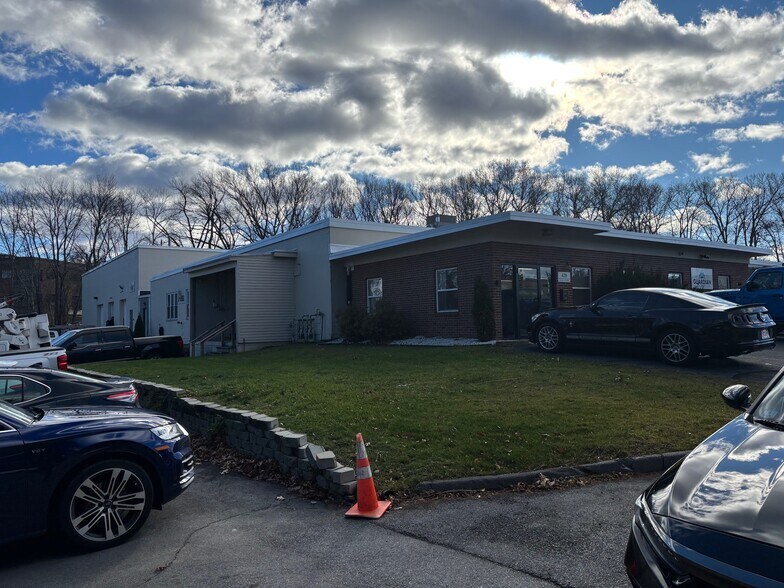 420 Northboro Rd, Marlborough, MA à vendre - Photo principale – Image 1 sur 3
