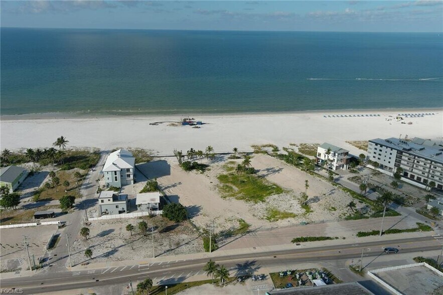 81 Mango St, Fort Myers Beach, FL à vendre - Aérien – Image 3 sur 23