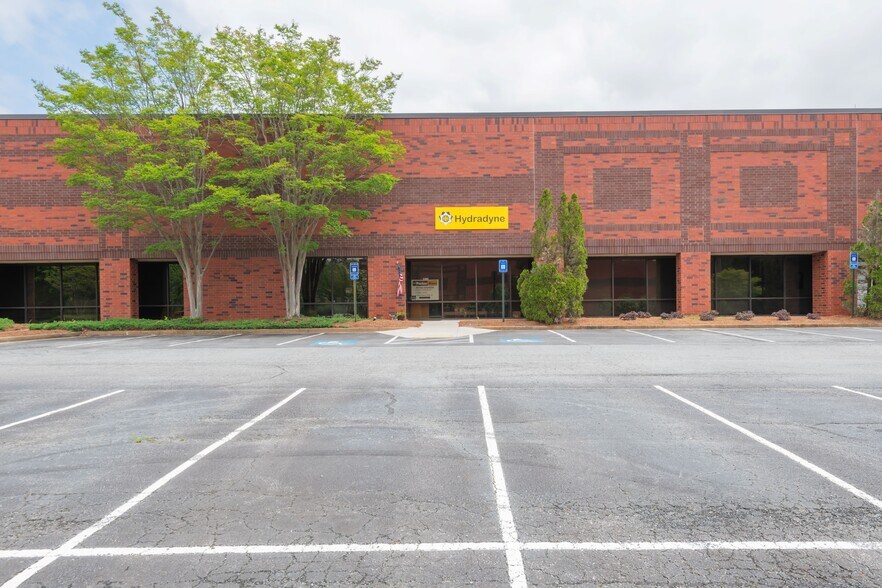 3170 Reps Miller Rd, Norcross, GA à louer - Photo de l’immeuble – Image 2 sur 6