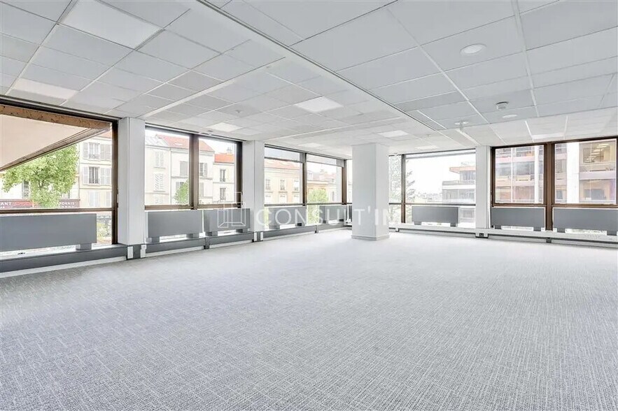 Bureau dans Saint-Cloud à louer - Photo de l’immeuble – Image 3 sur 8
