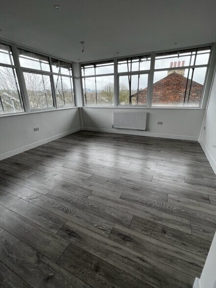 42-44 West St, Dunstable à vendre - Photo de l’immeuble – Image 3 sur 4