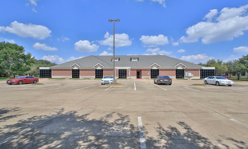 12511 Emily Ct, Sugar Land, TX à vendre - Photo de l’immeuble – Image 3 sur 19