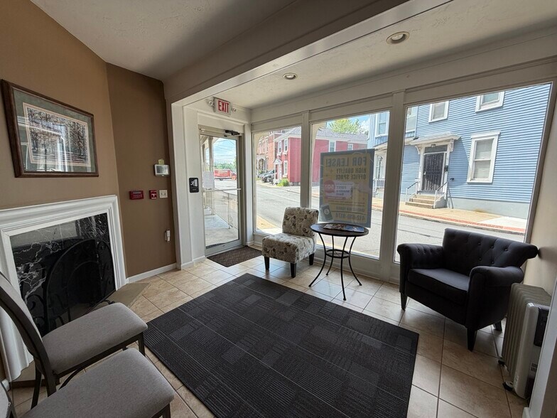 435-437 S Maple Ave, Greensburg, PA à vendre - Photo de l’immeuble – Image 3 sur 16