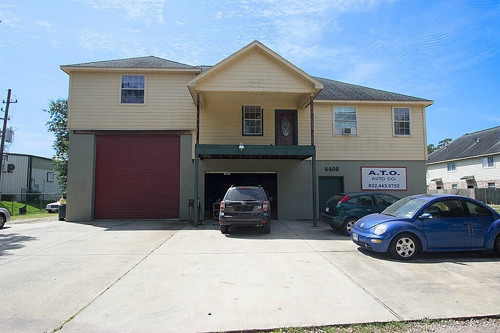 4406 Theiss Rd, Humble, TX à louer Photo principale– Image 1 sur 16