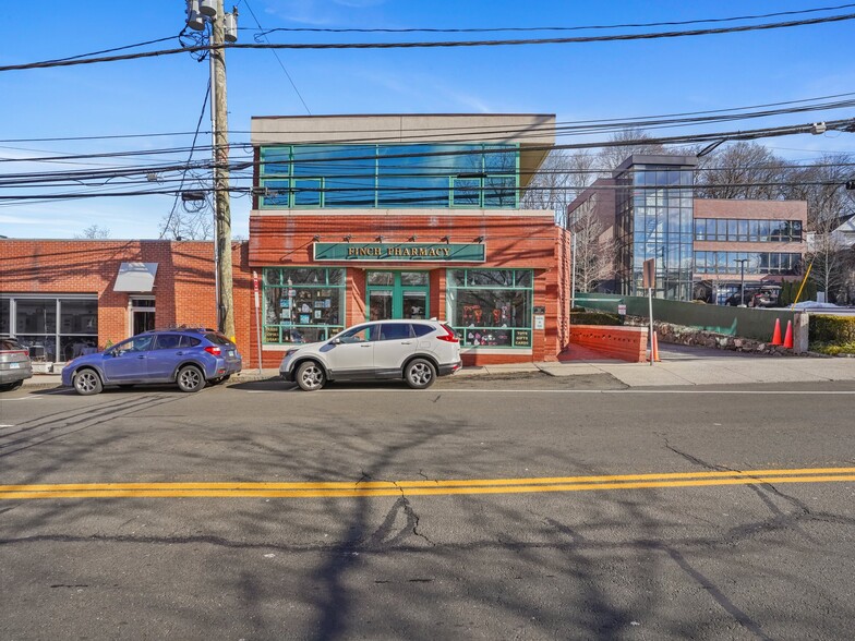 263 Glenville Rd, Greenwich, CT à louer - Photo de l’immeuble – Image 3 sur 28