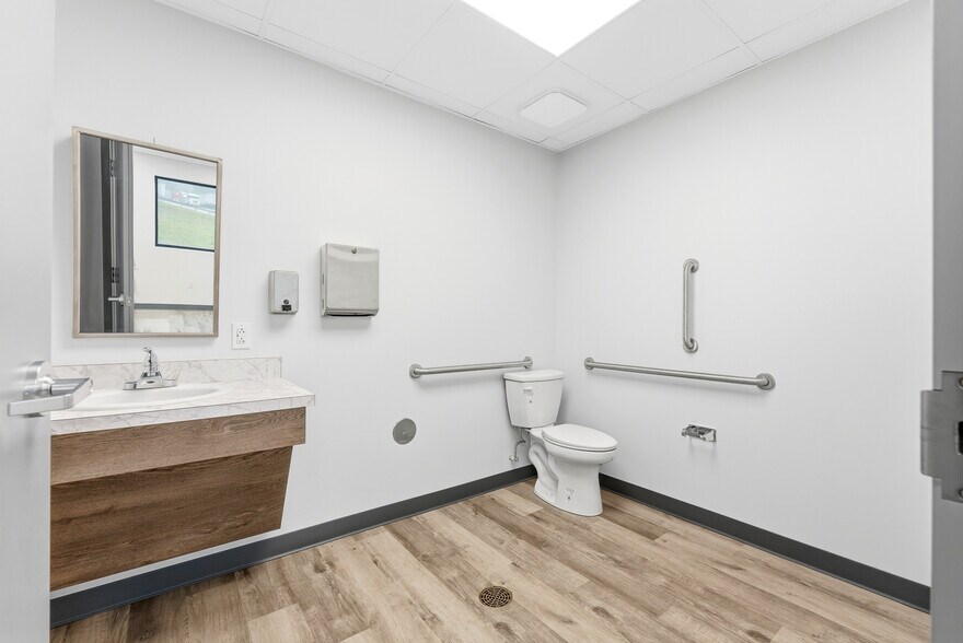 1606 Glass Ave, Fairmont, WV à louer - Photo de l’immeuble – Image 3 sur 13