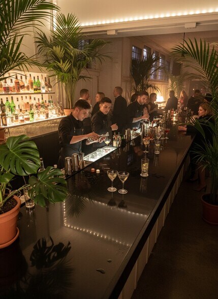 265 Commercial St, Provincetown, MA à louer - Photo de l’immeuble – Image 3 sur 18