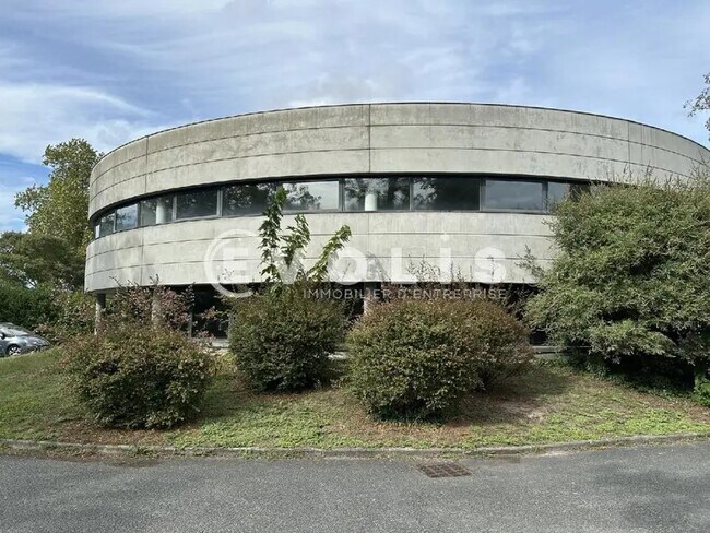 Plus de détails pour 10 Allée Des Acacias, Mérignac - Bureau à louer