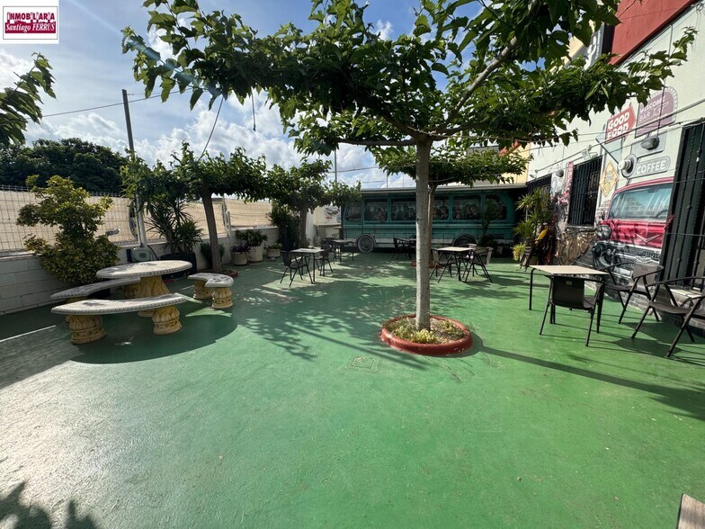 Local commercial dans València à vendre - Photo de l’immeuble – Image 1 sur 50