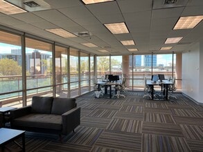 325 Arlington Ave, Charlotte, NC à louer Photo intérieure– Image 1 sur 8