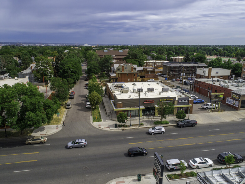 2205-2209 E Colfax Ave, Denver, CO à louer - Photo de l’immeuble – Image 3 sur 5
