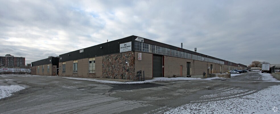 80 Midwest Rd, Toronto, ON à louer - Photo de l’immeuble – Image 2 sur 9
