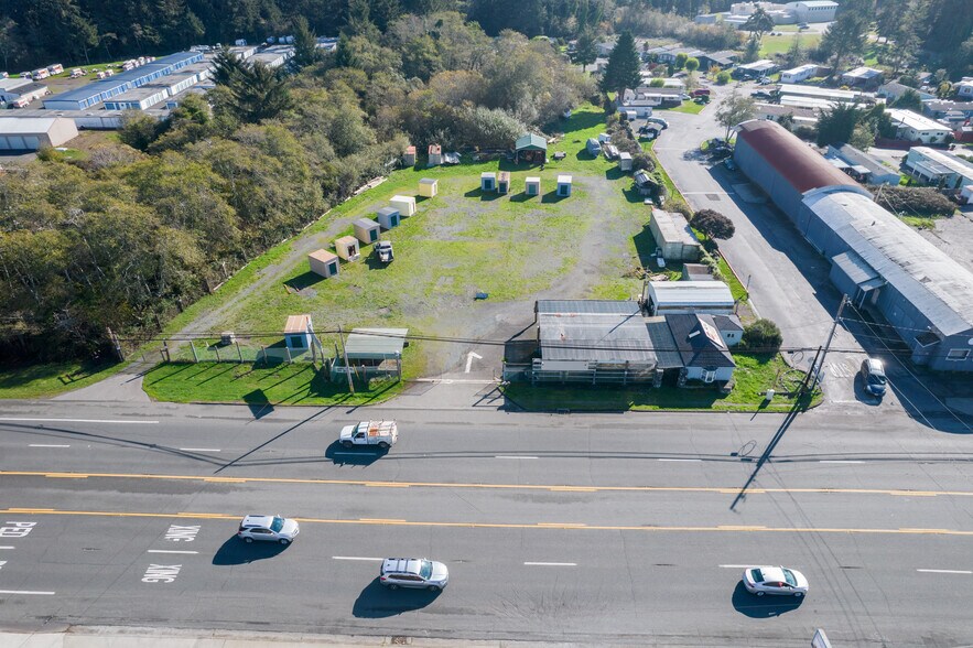 1127 US Highway 101 N, Crescent City, CA à vendre - Photo principale – Image 1 sur 10