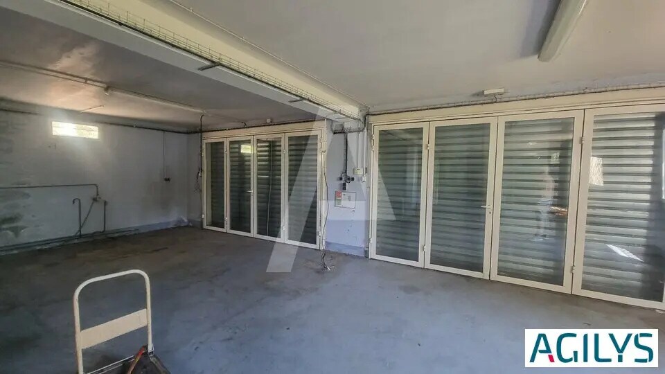 Local d'activités dans Marcoussis à vendre - Photo de l’immeuble – Image 3 sur 10
