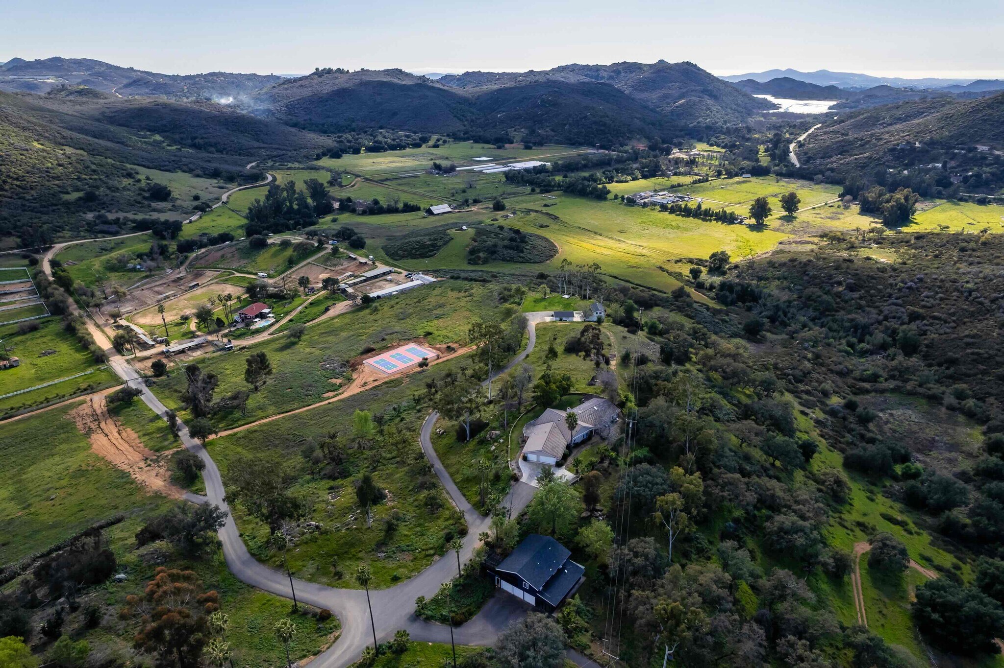 26086 Bear Valley Heights Rd, Escondido, CA à vendre Photo de l’immeuble– Image 1 sur 66