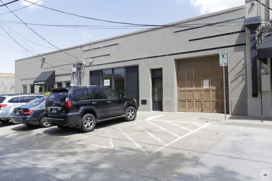5037 Willis Ave, Dallas, TX à louer - Photo principale – Image 1 sur 5