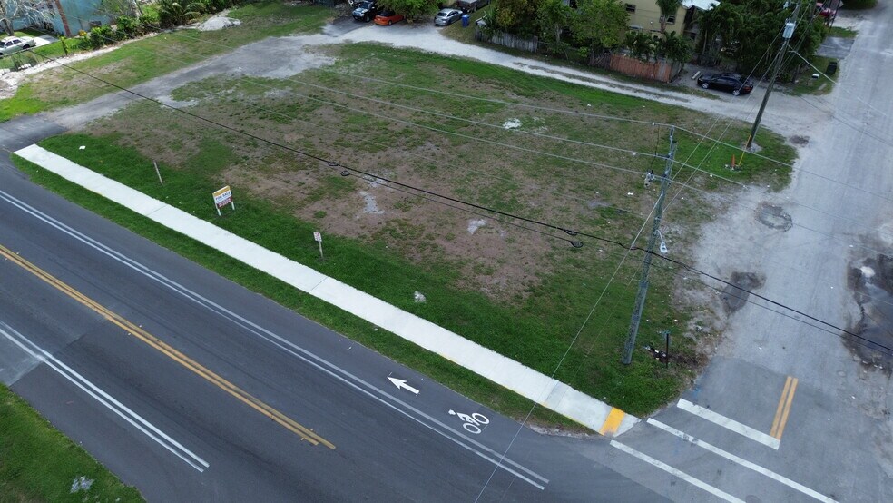0000 Avenue F, Belle Glade, Belle Glade, FL à vendre - Aérien – Image 2 sur 4