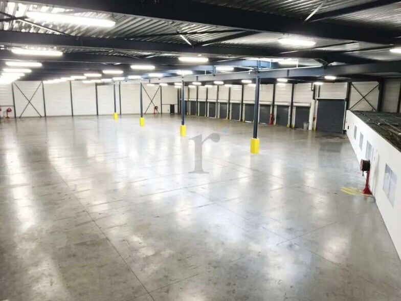 Industriel/Logistique dans Roncq à louer - Photo de l’immeuble – Image 3 sur 5