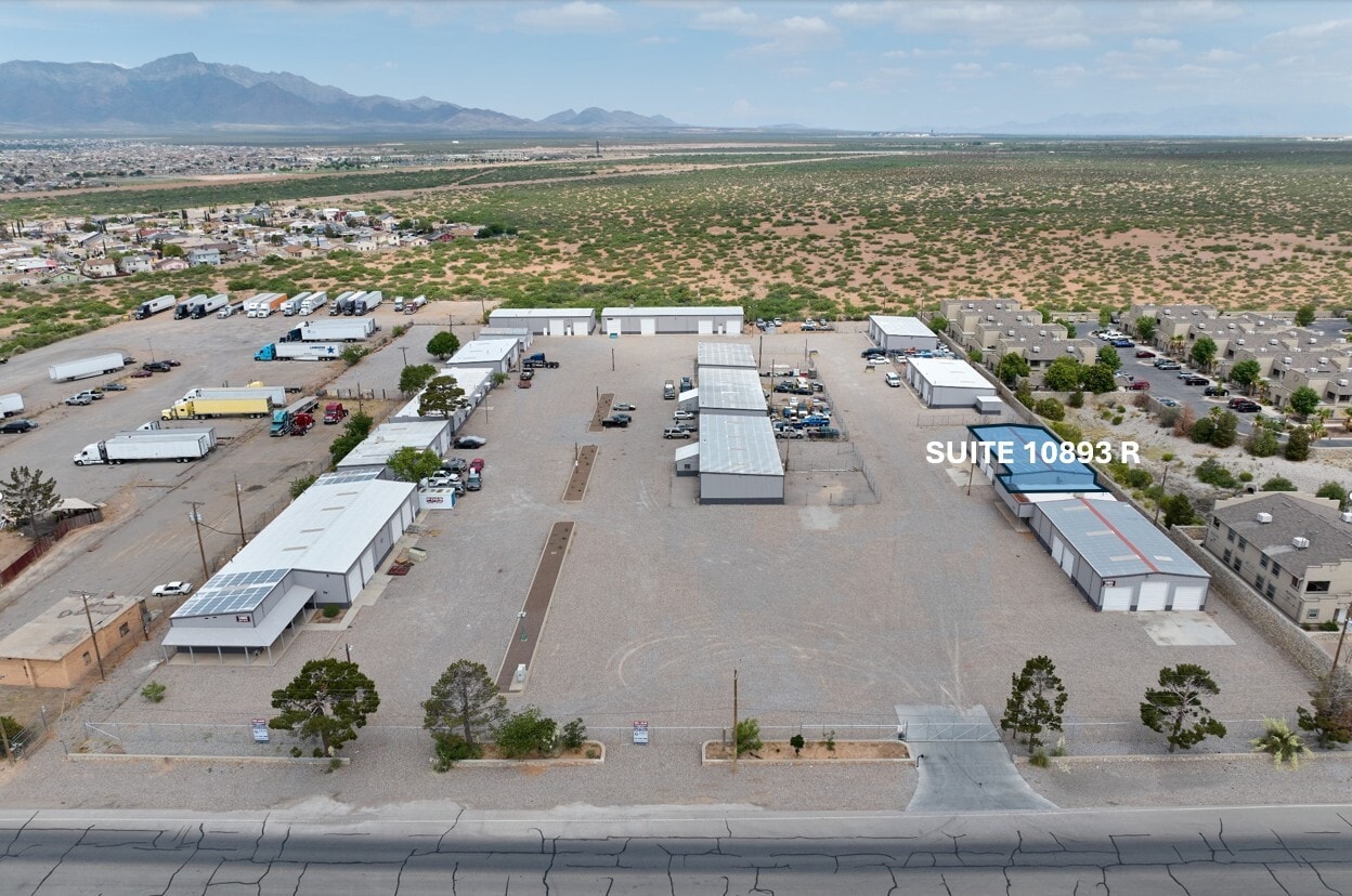 10893 Dyer St, El Paso, TX à louer Photo intérieure– Image 1 sur 18