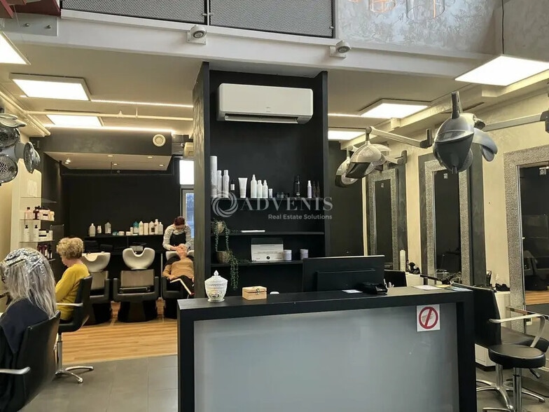 Local commercial dans Bourges à vendre - Photo intérieure – Image 2 sur 3