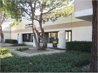 Plus de détails pour 5385-5397 Truxtun Ave, Bakersfield, CA - Bureau à louer